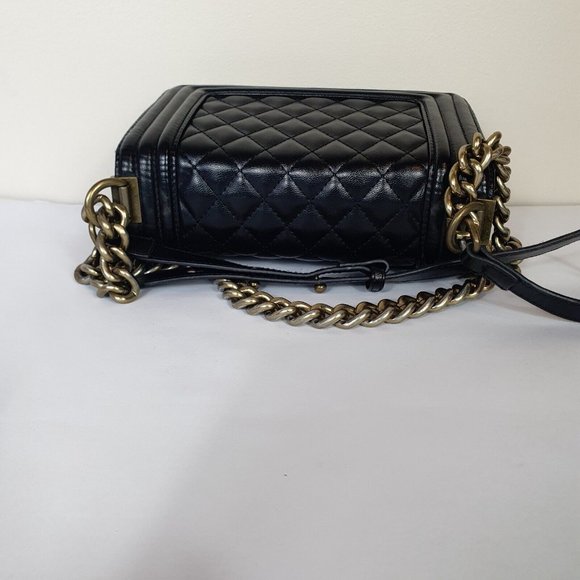 Chanel Boy Bag Black crossbody shoulder leather quilted 100% Authentic small - Picture 3 of 10